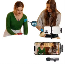 Load image into Gallery viewer, Wireless lavalier microphone for podcasters, vloggers and content creators